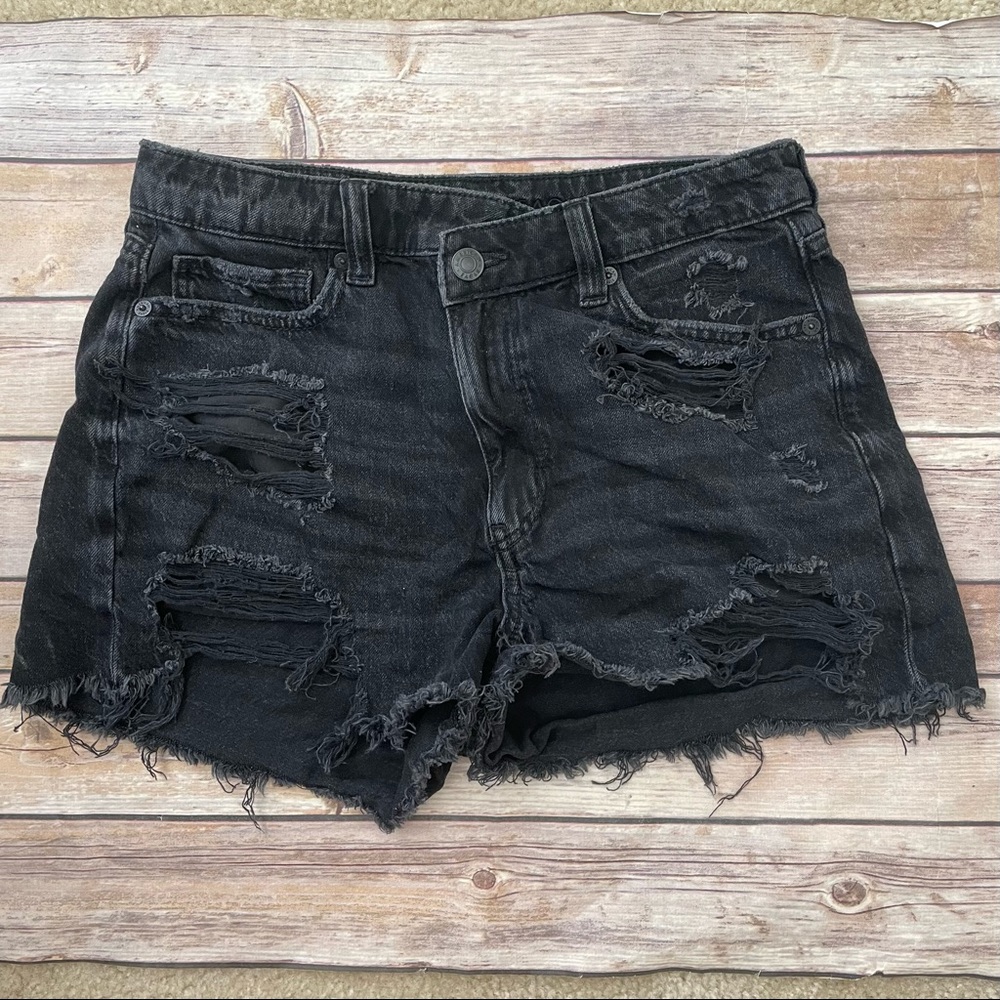 American Eagle Black Denim Shorts - Picture 2 of 7